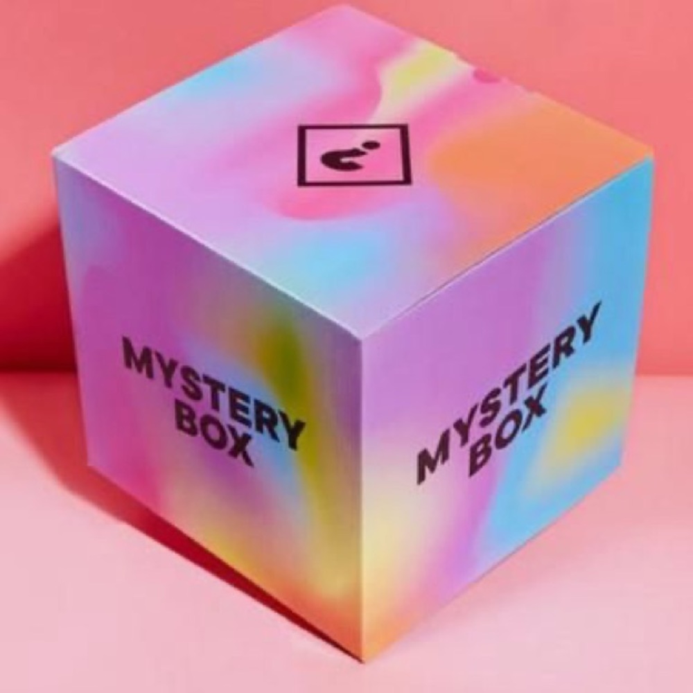 MYSTERY BOX - Picture 3 of 3